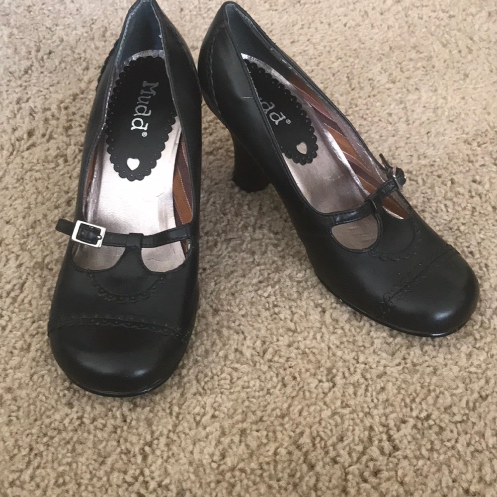 Mudd high heels